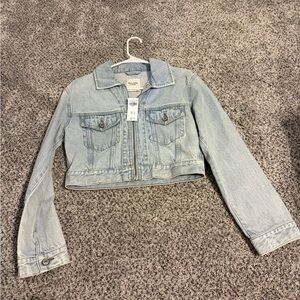Light Wash Abercrombie Cropped Denim Jacket